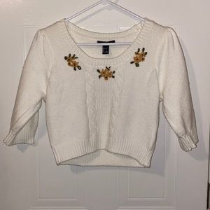 NWOT Forever21 White Embroidered Floral Cropped Sweater